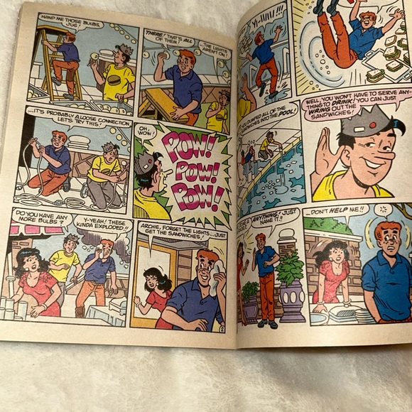📚BOOK SALE 5 for $20📚 Archie Comic Book Laugh Magazine No. 152 October 1999 - Picture 7 of 9